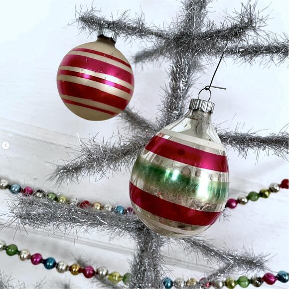 Vintage Shiny Brite Band Stripe TEARDROP + ROUND Glass Ornaments Pink Green PAIR - Picture 5 of 5